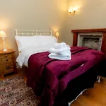 Historic Luxury House Nyaraló Corrofin